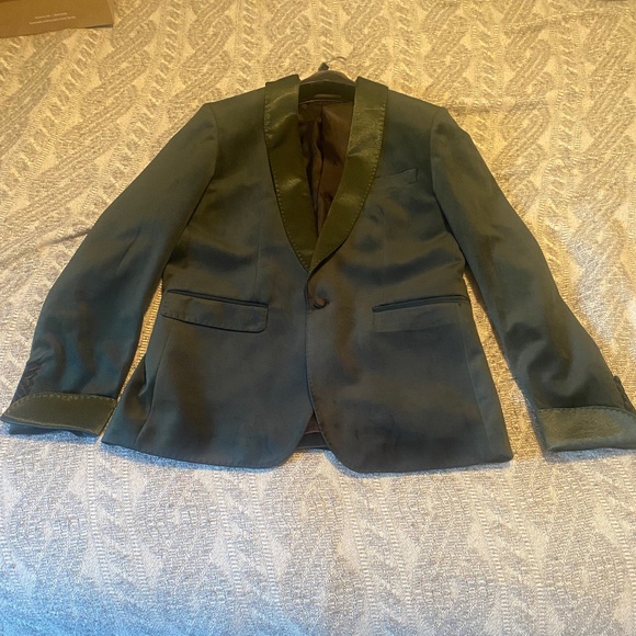 Emerald green velvet blazer